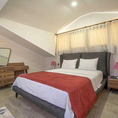 • Jakuzili Mustakil Havuzlu Lux Yeni Bati Villasi 빌라 *