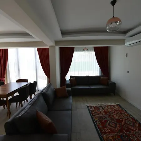 • Jakuzili Mustakil Havuzlu Lux Yeni Bati Villasi 빌라 *