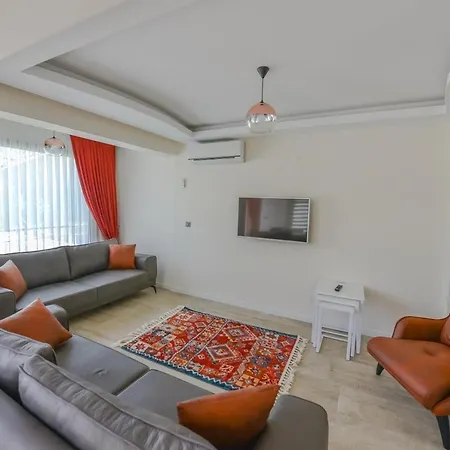 • Jakuzili Mustakil Havuzlu Lux Yeni Bati Villasi 빌라